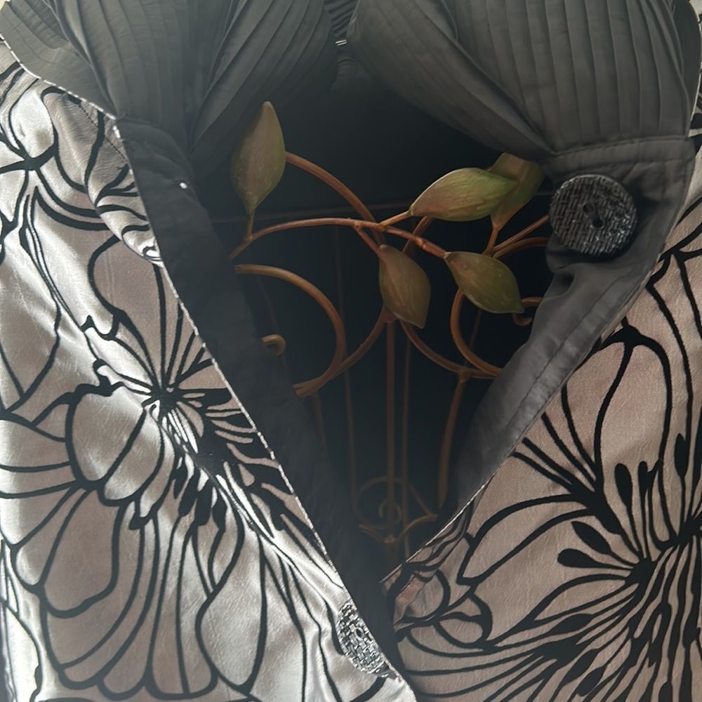 Silver and black Women's  hoodie  reversible coat vintage - Picture 4 of 10